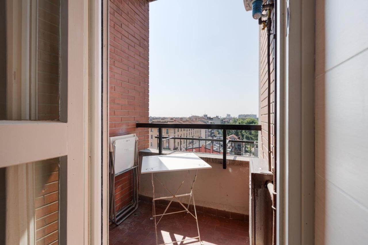 Milano - Roomy Apartment 300 M From M3 Affori Fn! Екстер'єр фото